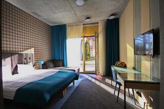 Отель Kurshi Hotel & Spa Юрмала Улучшенный двухместный номер с 1 кроватью или 2 отдельными кроватями, террасой и доступом в комплекс саун-5